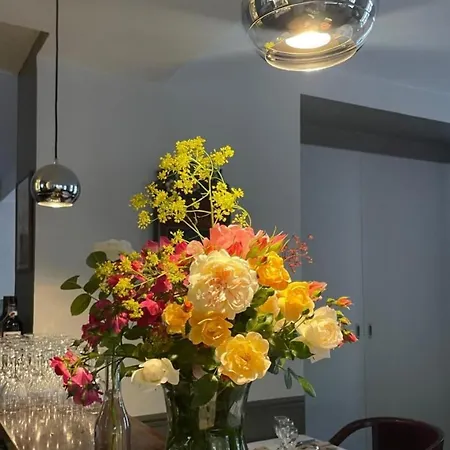 Paris Vesinet- Logis Restaurant Le Vesinet