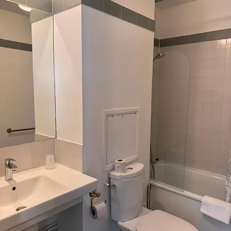 Hotel Paris Vesinet-logishotels Et Domaine Evenementiel 3*